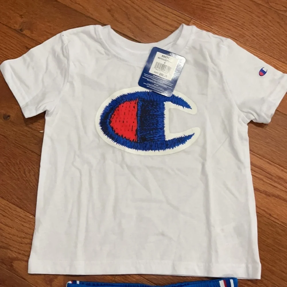 NWT kid’s Champion outfit 4